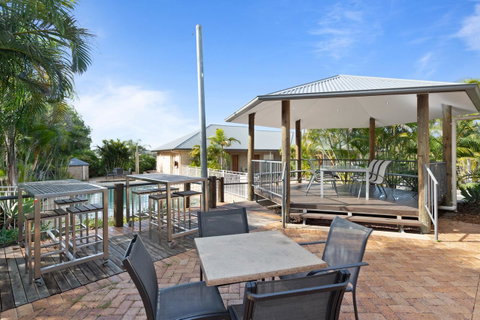 Coopers Colonial Motel - Whitsundays Accommodation 29