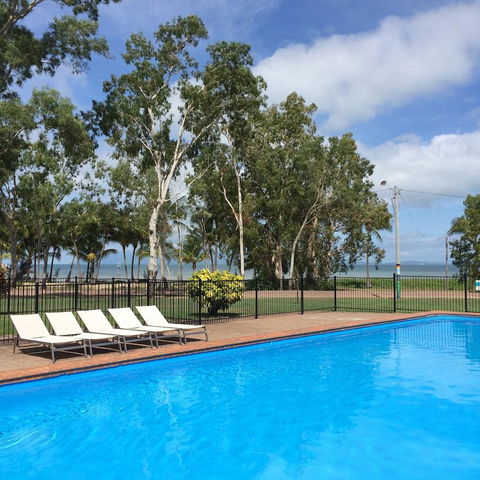 Arcadia Village Motel - Whitsundays Accommodation 25