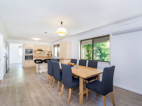 Island Homestay - Whitsundays Accommodation 10