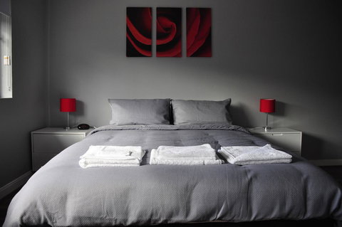 Bribie Island Square - Whitsundays Accommodation 4