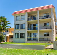 Enjoy the sea breezes from the balcony - Boyd St Woorim - Whitsundays Accommodation