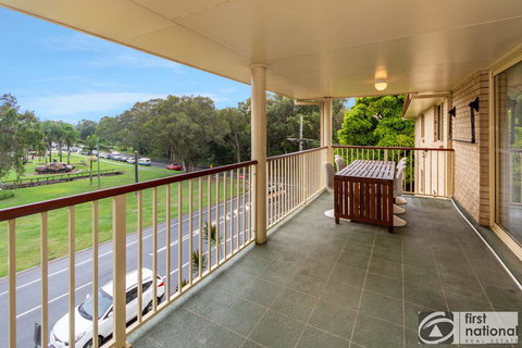 Immaculate Spacious Second Floor Unit Overlooking Pristine Parklands - Whitsundays Accommodation 2