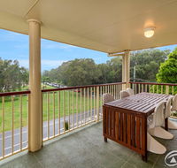 Immaculate Spacious Second Floor Unit Overlooking Pristine Parklands - Whitsundays Accommodation