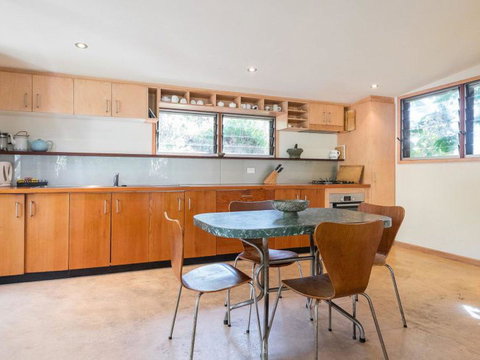 Laguna House - Whitsundays Accommodation 11