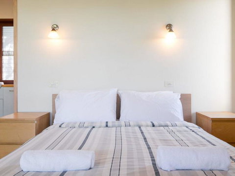 Laguna House - Whitsundays Accommodation 12