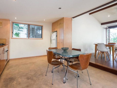 Laguna House - Whitsundays Accommodation 2