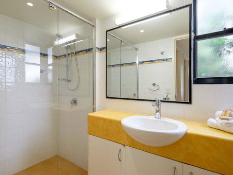 Mooloomba Five - Whitsundays Accommodation 2