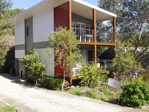 Allora 2 - Whitsundays Accommodation 0