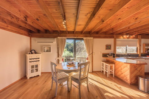 Parnella Adventure Bay, Bruny Island - Whitsundays Accommodation 5