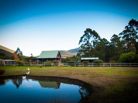 Parnella Adventure Bay, Bruny Island - Whitsundays Accommodation 16