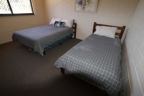 'Bay Dream' Upstairs Unit Three - Whitsundays Accommodation 2