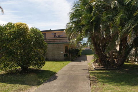 'Bay Dream' Upstairs Unit Three - Whitsundays Accommodation 0