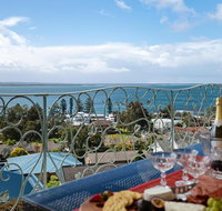 'Baylife Villa' 4a Warruga St - Large home with WIFI Netflix Aircon Linen  Spectacular Views - Whitsundays Accommodation