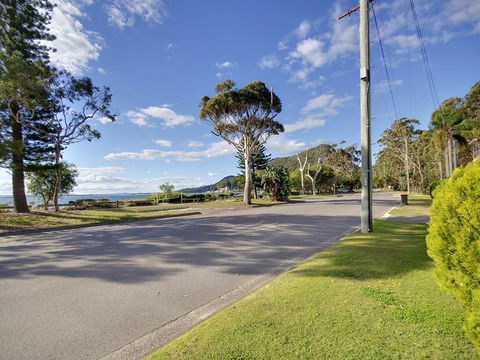 'Beachside' Shoal Bay, Unit 4 - Whitsundays Accommodation 3