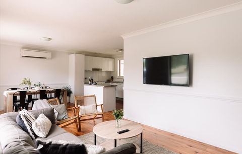 'Comfy & Cosy' - Close To Hospital, Cadia And Early Riser CafÃ© - Whitsundays Accommodation 1