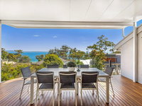 'Nunkeri' 5 Kerrie Close - Stunning House with Fabulous Views Linen WIFI  Air Conditioning