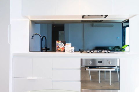 08, 1Bd 1Bth SkyCastle, Lvl 55 StunningView, FreeTram - Whitsundays Accommodation 2