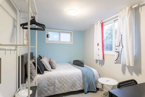 1 Double Quaint Grannyflat Private Room Near Public Transport - SHAREHOUSE - Whitsundays Accommodation 0