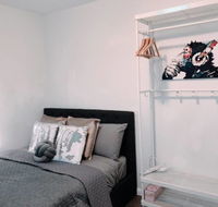 1 Private Double Room In Carramar 1-minute to Station - SHAREHOUSE - Whitsundays Accommodation