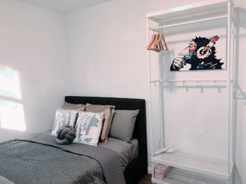 1 Private Double Room In Carramar 1-minute To Station - SHAREHOUSE - Whitsundays Accommodation 0