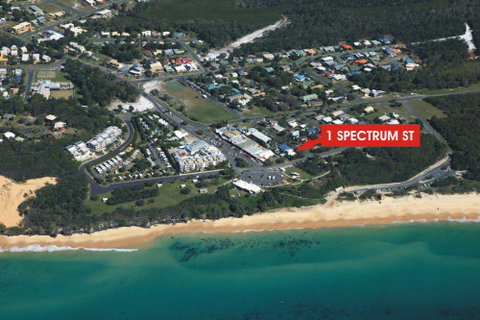 1 Spectrum Street, Rainbow Beach- Close To Shops And Main Beach - Whitsundays Accommodation 2