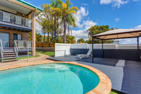 1-33 Tingira Close - Rainbow Beach, Gorgeous Ocean Views, Swimming Pool, Air Conditioning - Whitsundays Accommodation 2