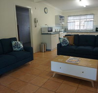 11 Bomburra Court - Rainbow Beach Comfortable Beach House Plenty of boat parking - Whitsundays Accommodation