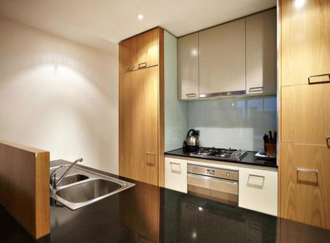 1201P Docklands 2Bed 1bath Water View - Whitsundays Accommodation 2