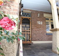 123 Hill St Heart of Orange Double Brick - Whitsundays Accommodation