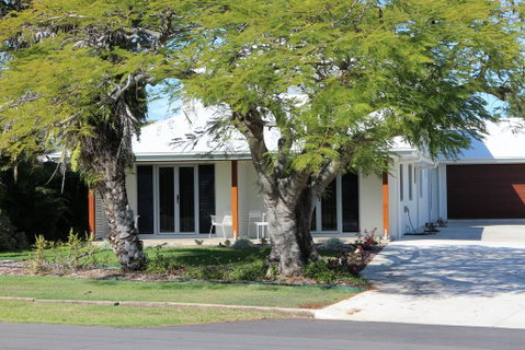 12th Tee BnB - Whitsundays Accommodation 0