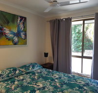 13 Coora Court - Sleeps 6 pool air con pets - Whitsundays Accommodation