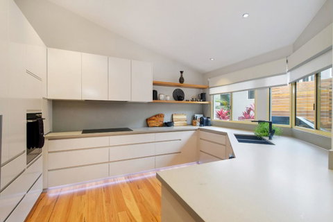 131 Pacific Drive, Port Macquarie - Whitsundays Accommodation 3