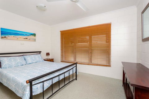 14 Double Island Drive - Rainbow Beach, Large Holiday House With Pool,Pets Welcome, Free Wi-Fi - Whitsundays Accommodation 1