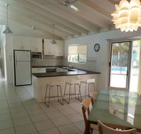 15 Larapinta Court - Family home with swimming pool in a quiet street and central location close to CBD - Whitsundays Accommodation