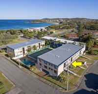 2 'The Dunes' 38 Marine Drive - pool tennis court and so close to the beach - Whitsundays Accommodation