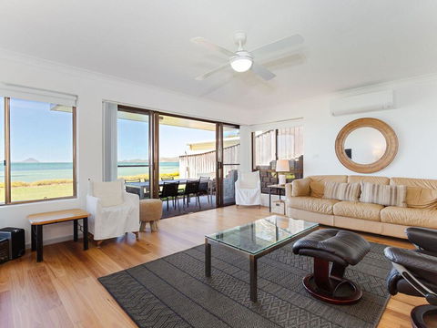 2 'The Pelicans' 53 Soldiers Point Road - Ground Floor Unit On The Waterfront - Whitsundays Accommodation 0