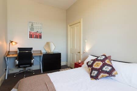 2 Bedroom Harbour View At The Rocks Heart Of CBD - Whitsundays Accommodation 2