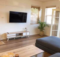 2 Bedroom SHORT walk to CBDBEACH and DARBY ST - Whitsundays Accommodation