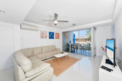 2 Cirrus - Whitsundays Accommodation 1