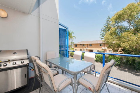 2 Cirrus - Whitsundays Accommodation 0