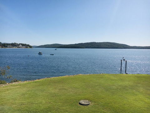 2 The Shores Soldiers Point - Waterfront - Uninterrupted Water Views INCLUDING ALL LINEN & TOWELS, Free Wi-Fi - Whitsundays Accommodation 1