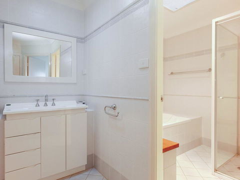 2/141A Soldiers Point Road - Large Waterfront Duplex Across From The Bowling Club - Whitsundays Accommodation 1