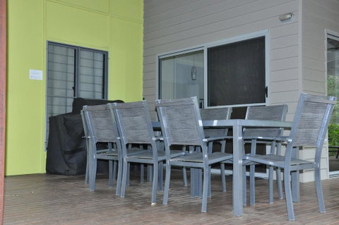 24 Esprit Drive - Beach Home With Open Plan Living And Walking Distance To Beach - Whitsundays Accommodation 2