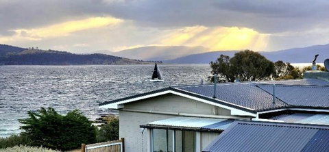 Beach Getaway - Blessington Villa - Whitsundays Accommodation 4
