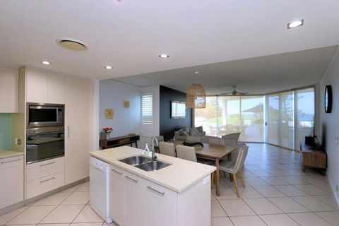 C Bargara Unit 101 - Whitsundays Accommodation 1