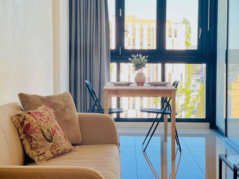 CASSA TOOWONG - Convenient 1B Apt At Central Location With Parking Managed By The Cassa - Whitsundays Accommodation 0