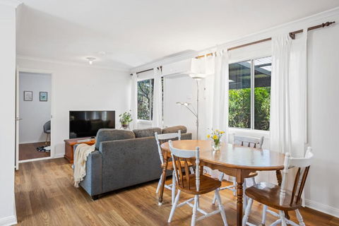 Cosy Adelaide Hills Getaway - Whitsundays Accommodation 0