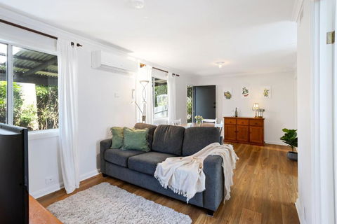 Cosy Adelaide Hills Getaway - Whitsundays Accommodation 2