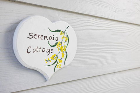 Cosy Adelaide Hills Getaway - Whitsundays Accommodation 1