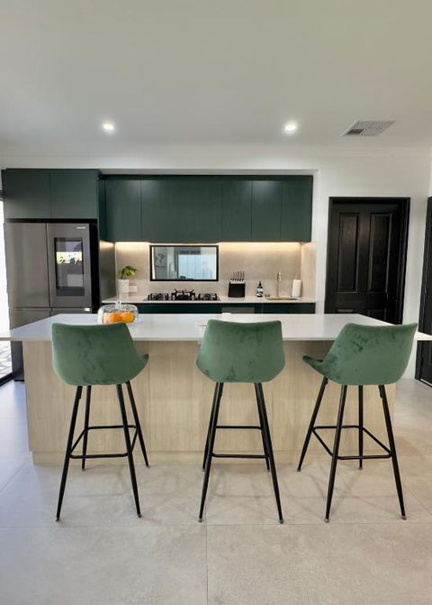 Cozy & Relaxed Stay In Bayswater - Whitsundays Accommodation 0